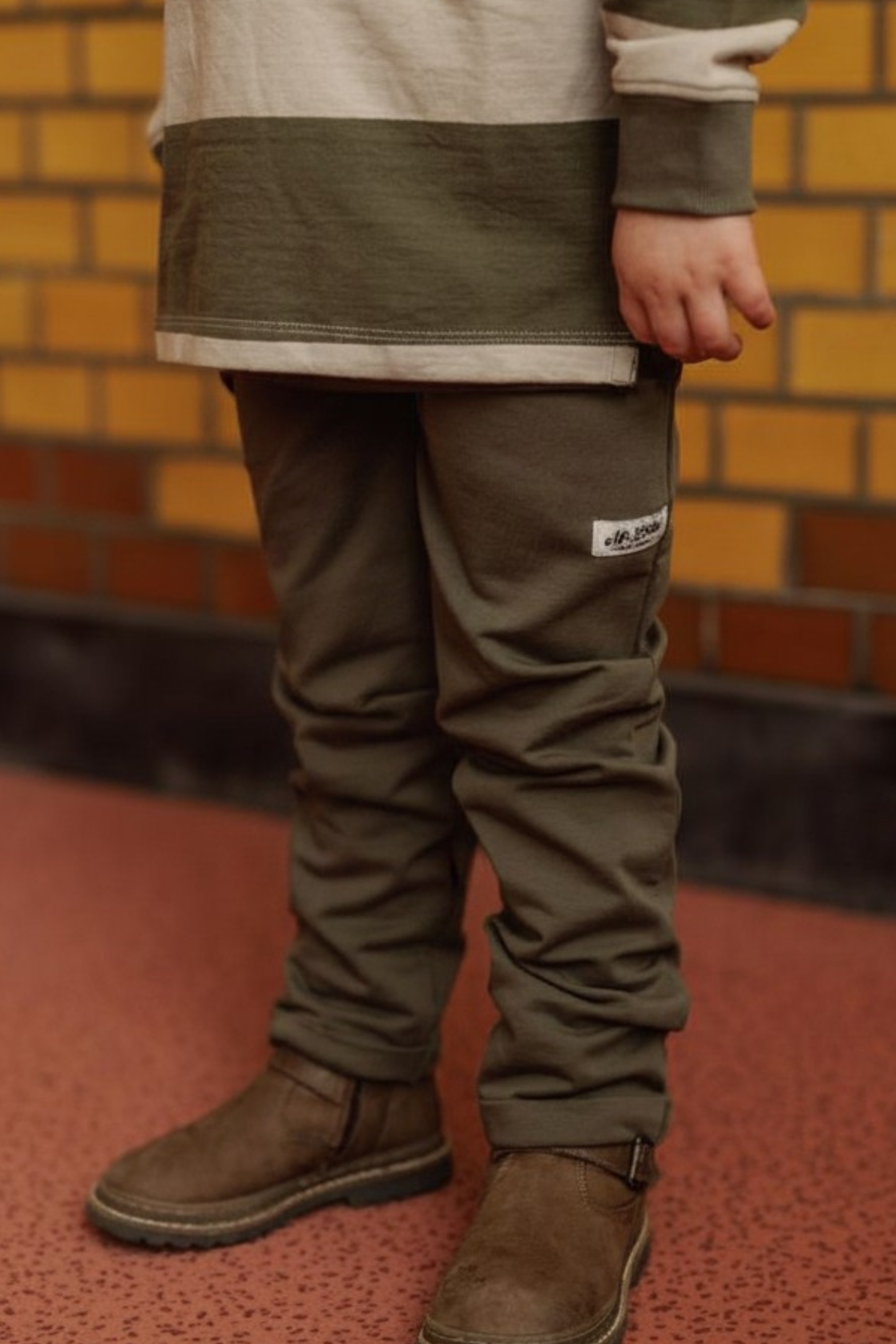 James | Pull on trouser | Leaf