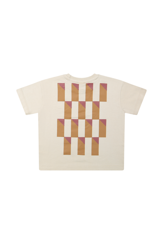 Achterkant Samuel t-shirt met stoere print op rug voor jongens in flour